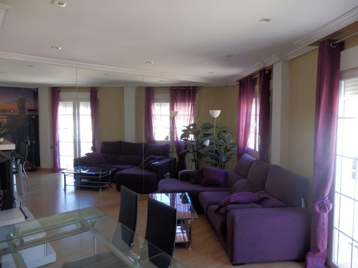 Luxurious Apartment Куенка Екстериор снимка